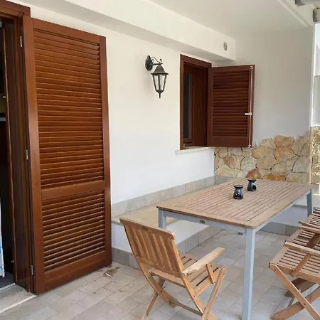 Civico 8 Alexander *